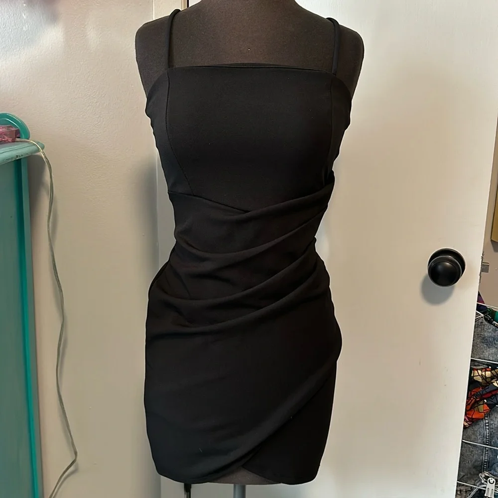 NWT Windsor little black dress - Picture 1 of 4